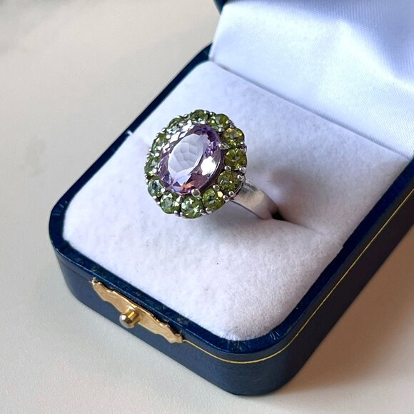 Breathtaking and Dazzling .925 Sterling Cocktail Ring Statement Ring - Picture 1 of 8